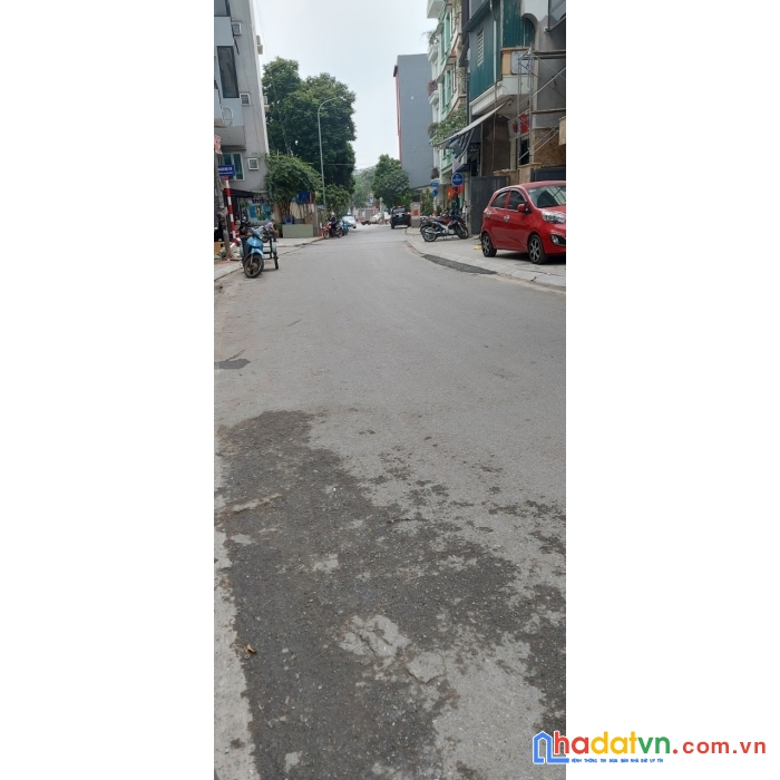 Nhà dân xây 1 bước ra phố lạc long quân tây hồ 49.5m2 giá 5.05 tỷ