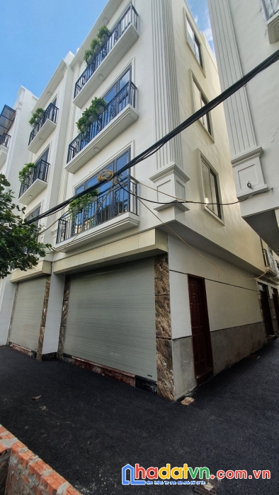 Bán nhà nguyễn sơn – long biên  – thang máy – 5m ra ôt tránh, 49m, chỉ 6.7tỷ