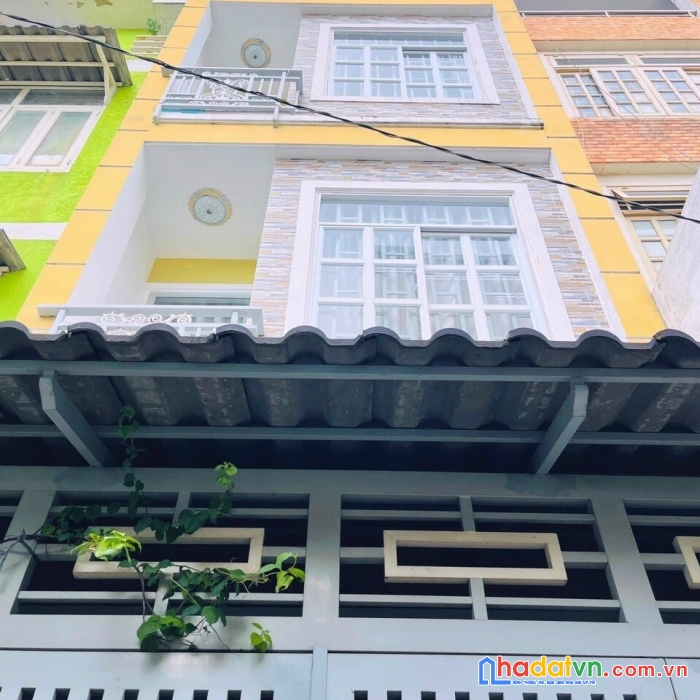 Nhà đẹp, 3.5 x 12m, 5.4 tỷ, 2 lầu, trần quý cáp, bình thạnh