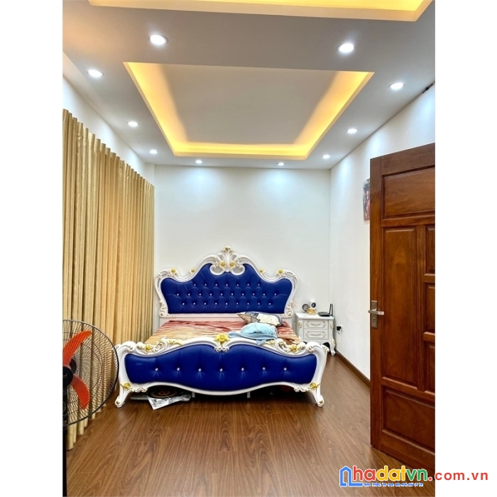 Bán nhà ngọc thụy, long biên 45m2 x 4 tầng, lô góc, gần hồ, ngõ thông ô tô