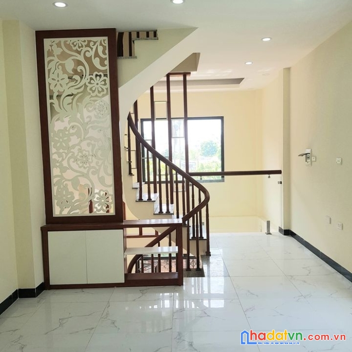 Bán nhà liên mạc, bắc từ liêm, 2.8 tỷ, 4 tầng mới đẹp, ô tô đỗ cửa, chỉ việc xách va li về ở.