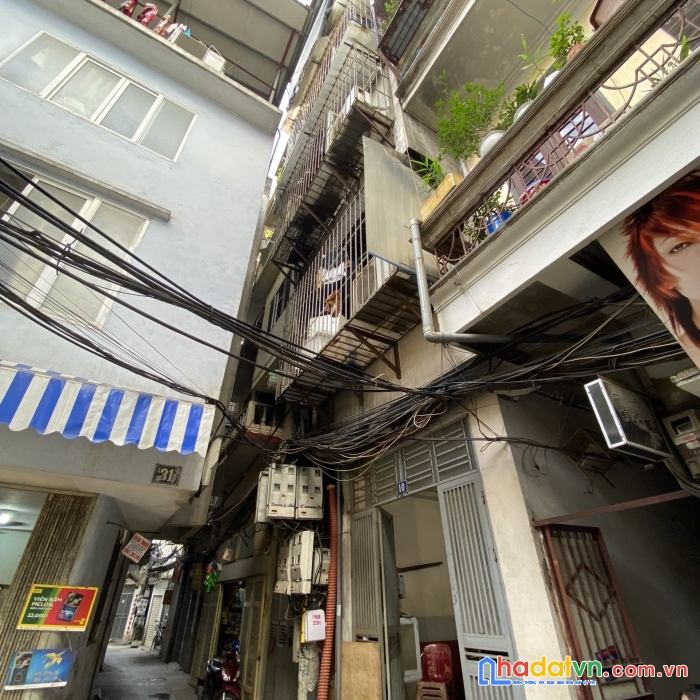 Cho thuê nhà nguyên căn 75m2 3pn tại lầu 1 số 366 trần phú, p.7, q.5. giá 7.5tr/tháng