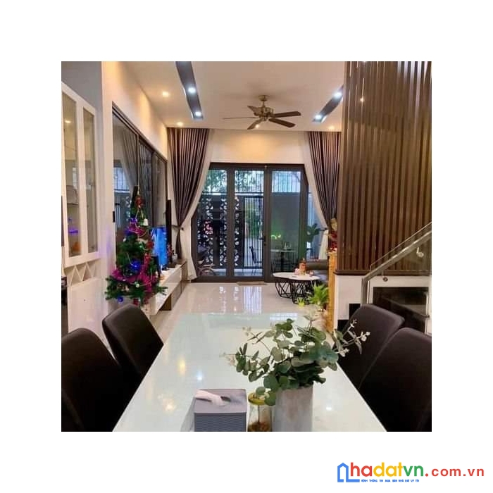 Nhà mặt phố bùi xương trạch, thanh xuân nổi bật phố phường. hai mặt thoáng, ô tô đỗ sát cổng, anh