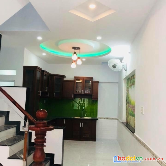 Bán nhà cực hiếm dương khuê 36m2x 5 tầng, mặt tiền 4.6, giá 5.35 tỷ