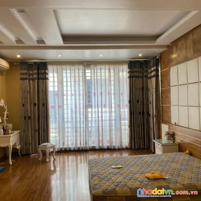Bán nhà trần thái tông cầu giấy 67m, 7t, mt 4m, vỉa hè, ô tô tránh, nhỉnh 10 tỷ