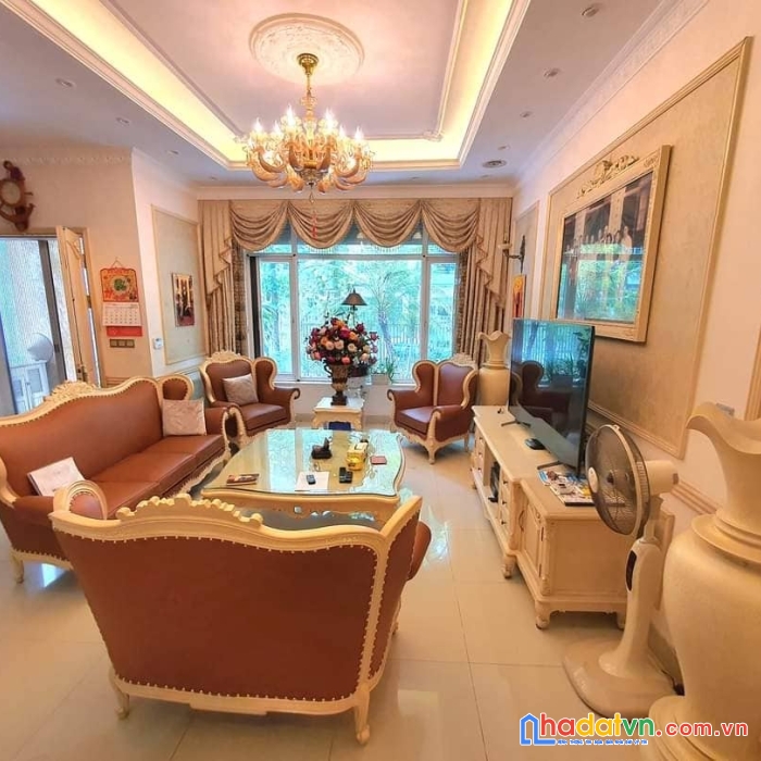 Bán nhà quan nhân, 60m2 * 4 tầng, mt 4.5m, 8.8 tỷ, phân lô, thoáng, ô tô, kinh doanh