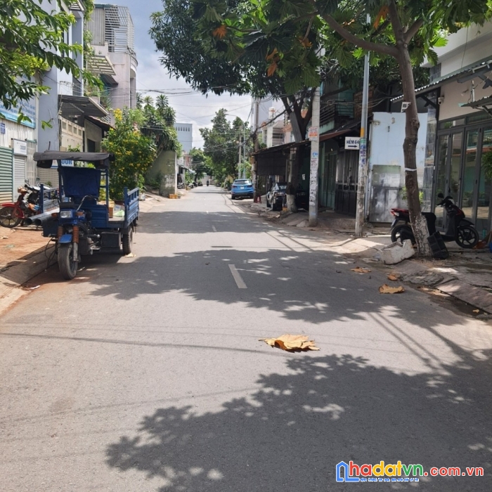 Bán nhà mặt tiền đuòng số 13, bình tân. 80m2 giá 6 tỷ