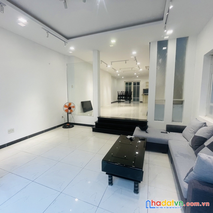 Bt nam thiên q7 trung tâm phú mỹ hưng, 4 phòng ngủ, lh 0788 677 899