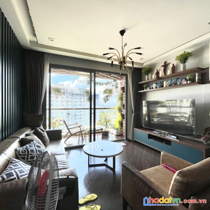 Chính chủ cần bán căn hộ the gold view, bến vân đồn q4, căn góc 117m2 6,5 tỷ