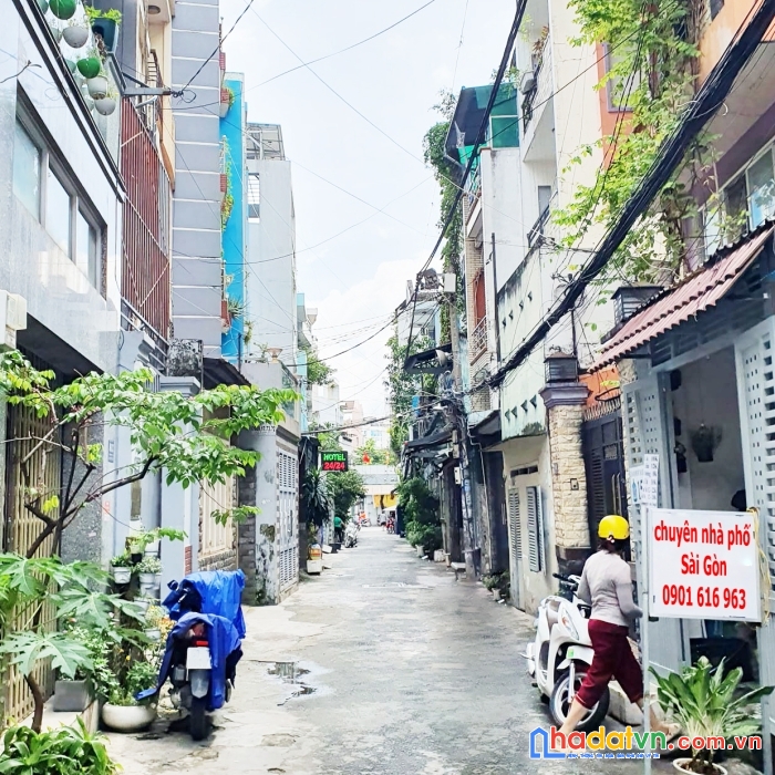 Bán nhà trường chinh, tân bình, dtsd 100m2, 3 tầng, 4pn, chỉ 4.1 tỷ