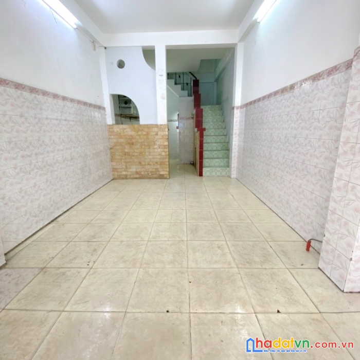 Nhà mặt tiền hẻm ôtô trệt,lửng,lầu ngay chợ rạch ông nguyễn thị tần p2q8. giá 4,6 tỷ tl