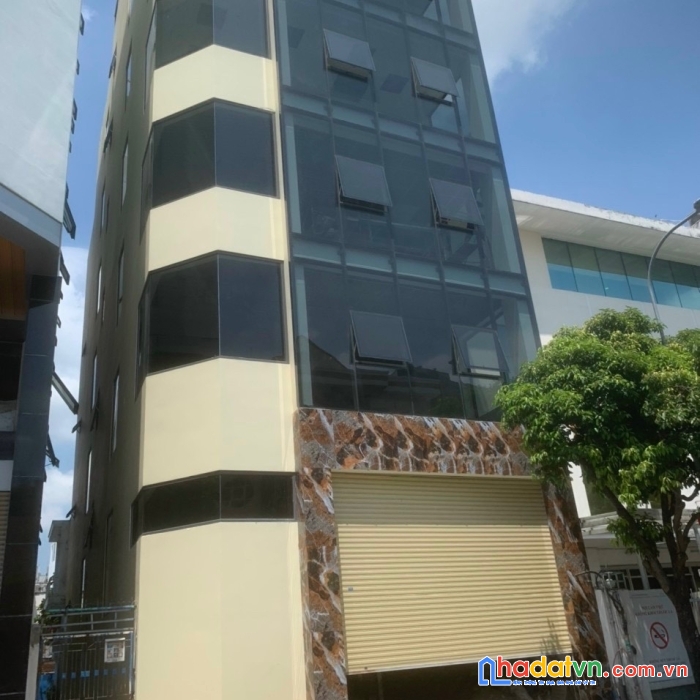 Mt 57 - 57a hồ hảo hớn, p. cô giang, quận 1,7,6x25m, hầm 5 lầu, st