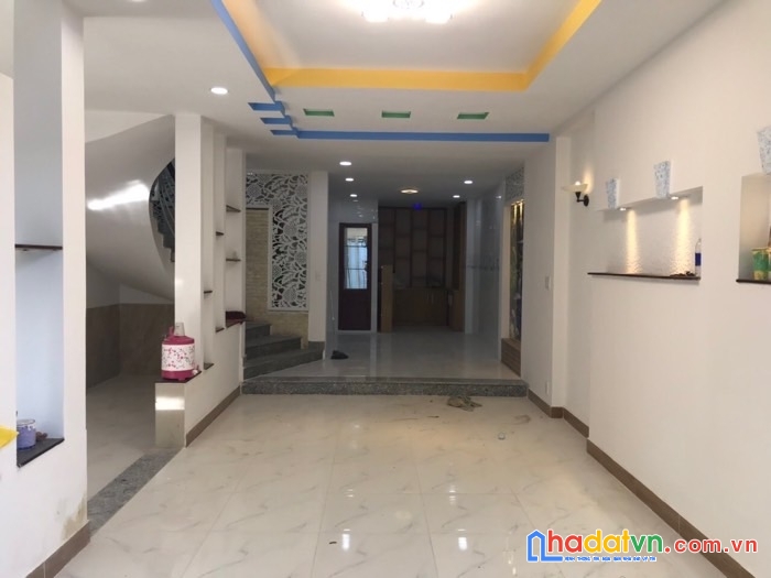 Bán nhà hiệp bình, hẻm xh, ngang 6m ( 52 m2) , nhà đẹp ở ngay, nhỉnh 4 tỷ.