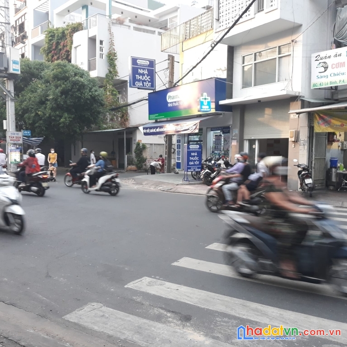 Bán nhà 4 lầu ở ngay khu vực vip phường 4 tân bình đầy đủ công năng nhỉnh 3 tỷ sát mặt tiền cmt8