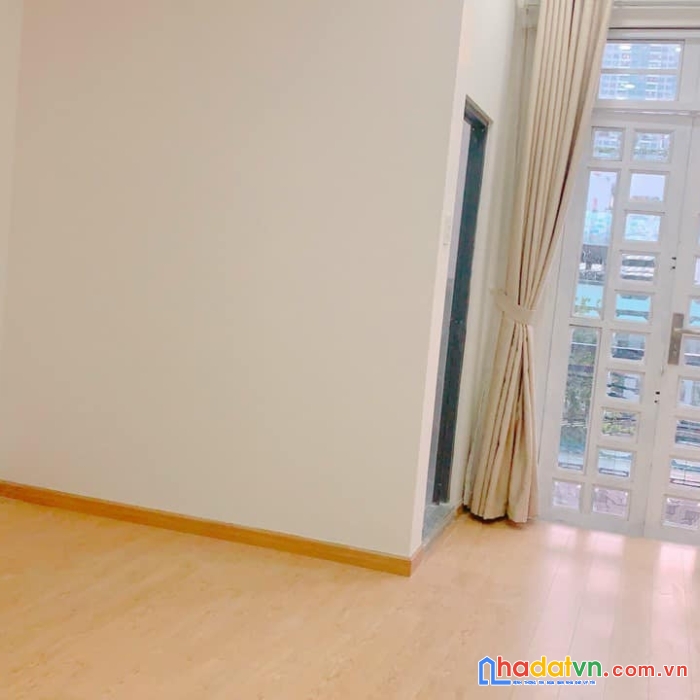 Nhà đẹp đầy đủ công năng đường huỳnh tấn phát, dọn vào ở ngay