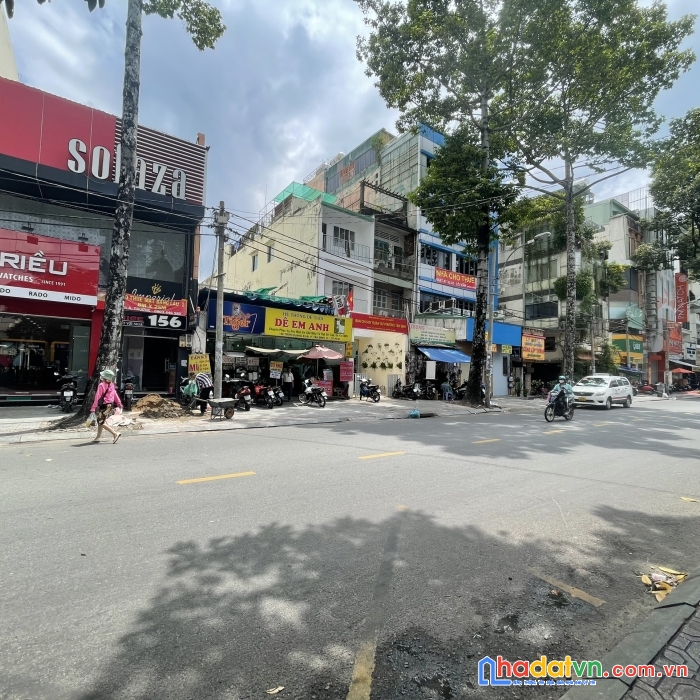 Mt 156 trần quang khải, tân đinh, q.1, 7,6x33m, nhà c4
