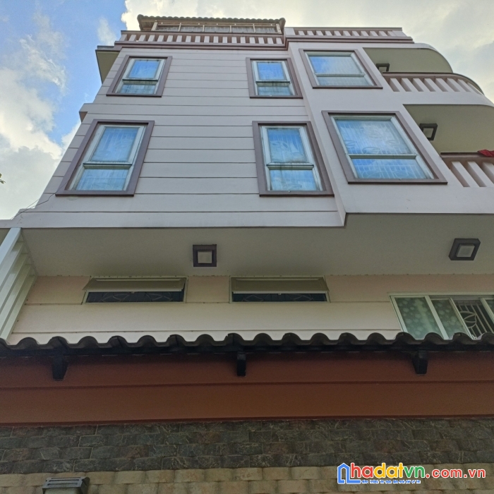 Chủ cần bán gấp căn nhà đường nguyễn cửu vân - bình thạnh - xe hơi ngủ trong nhà - giá 7 tỷ