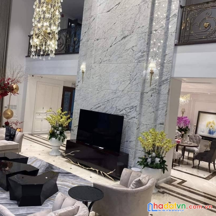 Siêu biệt thự cầu giấy: dt 220m, khu vip toàn quan chức, an ninh 24/7, ôtô, giá 47.5 tỷ