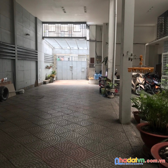 Nhà bán mt ngang lớn 19m p15q10, giá 89.6 tỷ tl