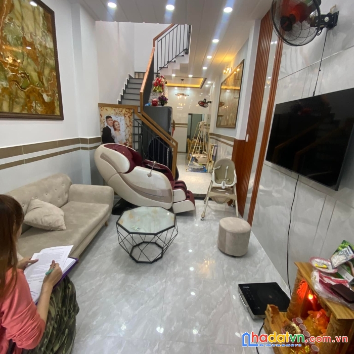 Bán nhà giảm giá siêu sốc, đ.số 9, gò vấp, 90m2, 2 tầng, giá 5.x tỷ