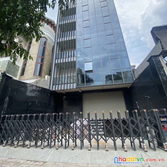 [cho thuê] tòa nhà vip nhất q3 ngang 10m 700m2 450 triệu/t
