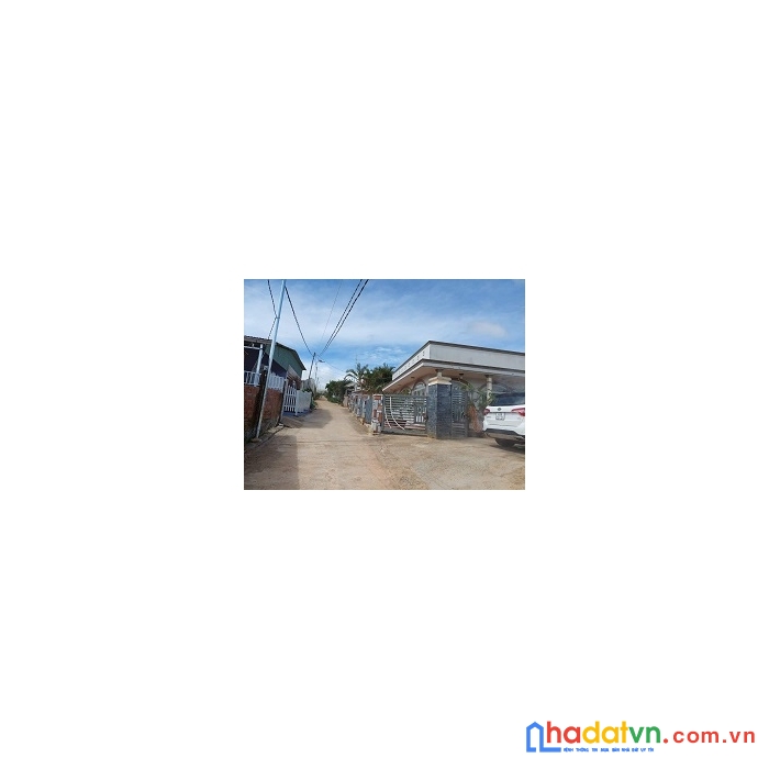 Hot hot hot chính chủ cần bán nhà riêng 100m2 đất full thổ cư giá bán 2,95 tỷ có khả năng sinh lời