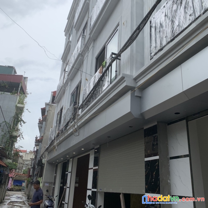 Bán gấp nhà thạch bàn _ ô tô vào nhà - 34,2m - mt 3,6m - 5 tầng - 3,9 tỷ - 0989918887