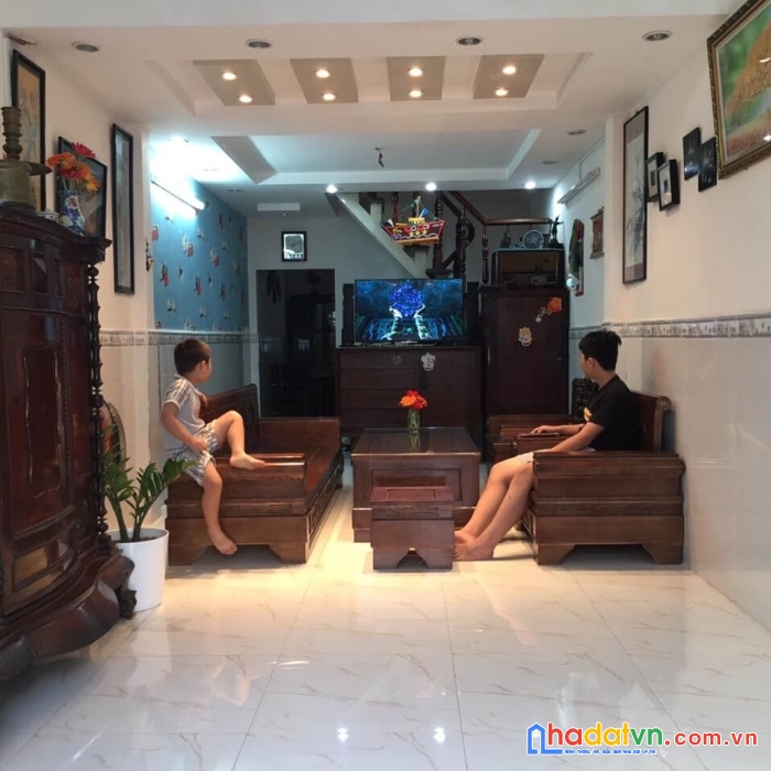 Chính chủ bán nhà khu xóm đạo nhà thờ xóm chiếu, 58.6m2, giá 5.5 tỷ