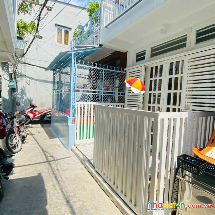 Chính chủ bán nhà đoàn văn bơ, 45m2, 4.1 tỷ, hẻm an ninh, gần nhà thờ