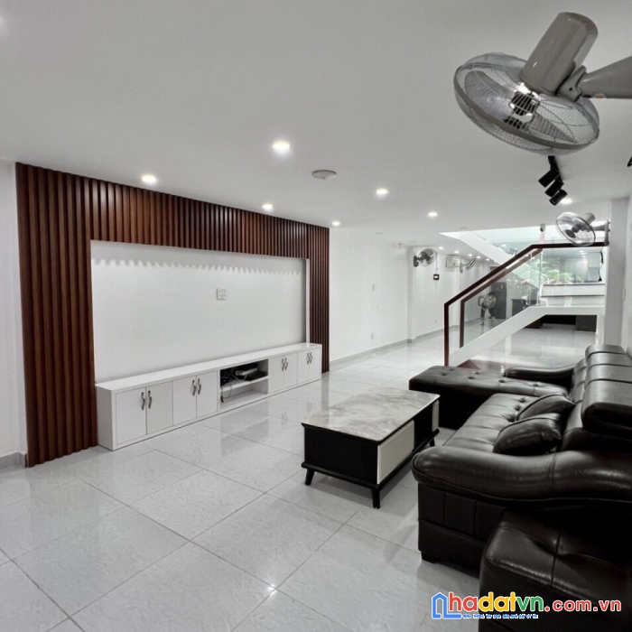 Bán nhà mtkd lê đức thọ,  gò vấp - chỉ nhỉnh 13 tỷ  - 132m2- kd sầm uất