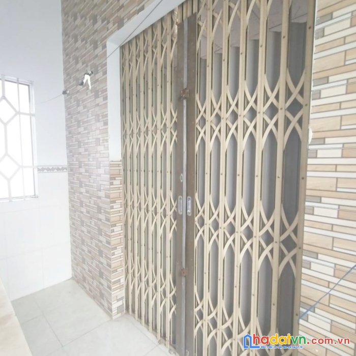 Nhà bán đoàn văn bơ, 4 tầng, 35m2, 4 phòng ngủ. giá 3.6 tỷ