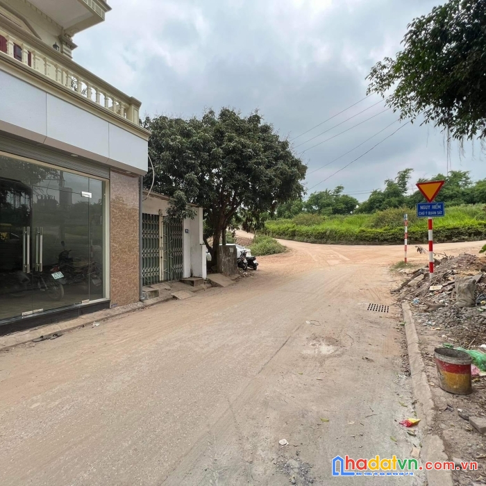 Phúc lợi 54m đất mt 6.2m 6.5 tỷ long biên.