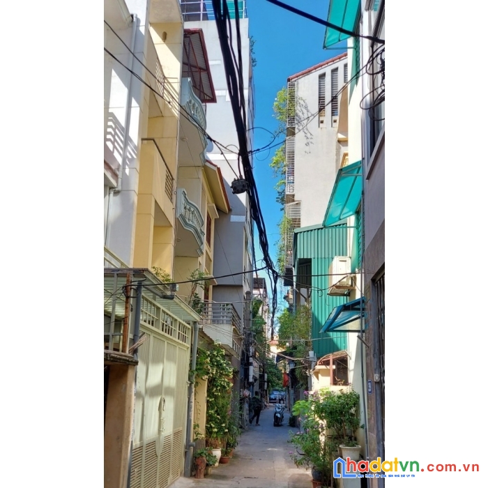 Bán nhà ngõ 89 lạc long quân thang máy 38m mt 4m giá hợp lý 6.33 tỷ.