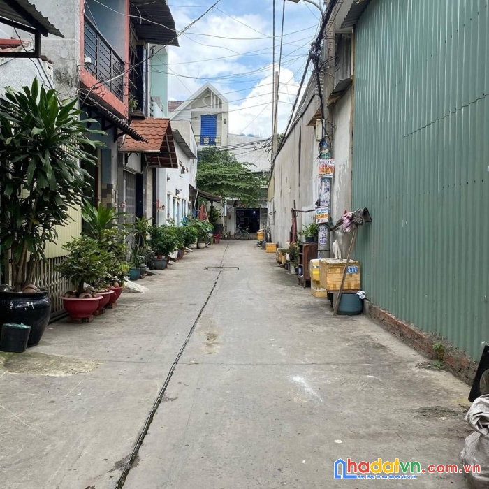 Bán nhà 2 tầng nhỏ xinh đường mã lò, hẻm 5m thông 32m2 chỉ 3.6 tỷ bớt lộc