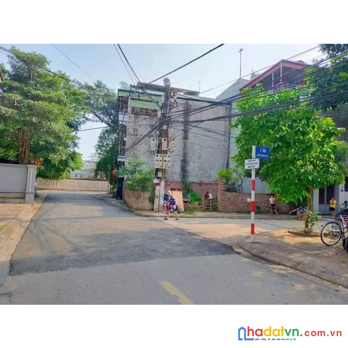 7.6 tỷ. bán nhà  phố giang biên,long biên, 77m, 4 tầng,gara ô tô, ở luôn 0389160730
