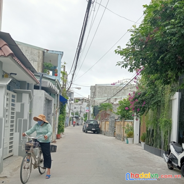 Biết rẻ vẫn bán. dt 90m2, giá 3.7 tỷ. kiệt ô tô tải. đôi diện novotel