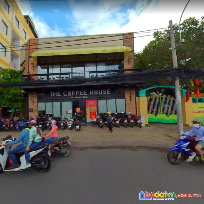 Bán nhà mt đường cao thắng, phường 4, quận 3, 15m x 18m, nhà cấp 4