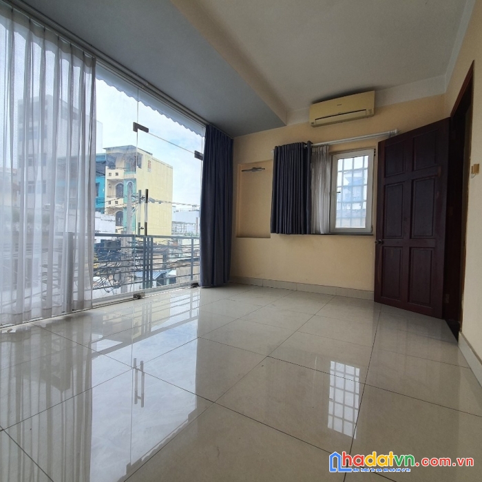 Chủ cần bán gấp mặt tiền đường huỳnh tịnh của - ngang 5m5 - thích hợp vừa ở vừa cho thuê mở công
