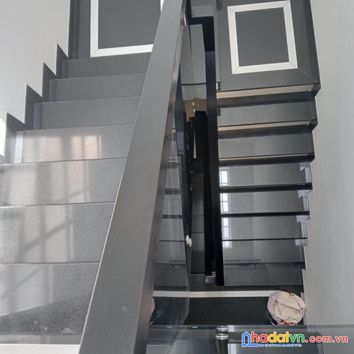 Bán nhà tô hiến thành 4t 5pn tặng nội thất 70m2 chỉ 12 tỷ tl