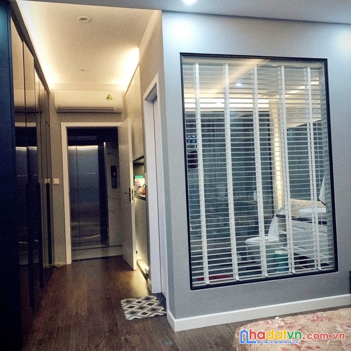Cần bán nhà phân lô chùa láng, đống đa, 7 tầng thang máy, 12 tỷ 300 triệu