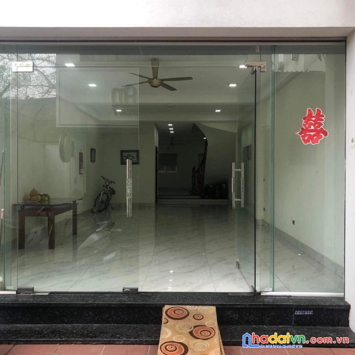 Cho thuê nhà nguyên căn 5 tầng mặt đường đức giang 70m2 20tr/th