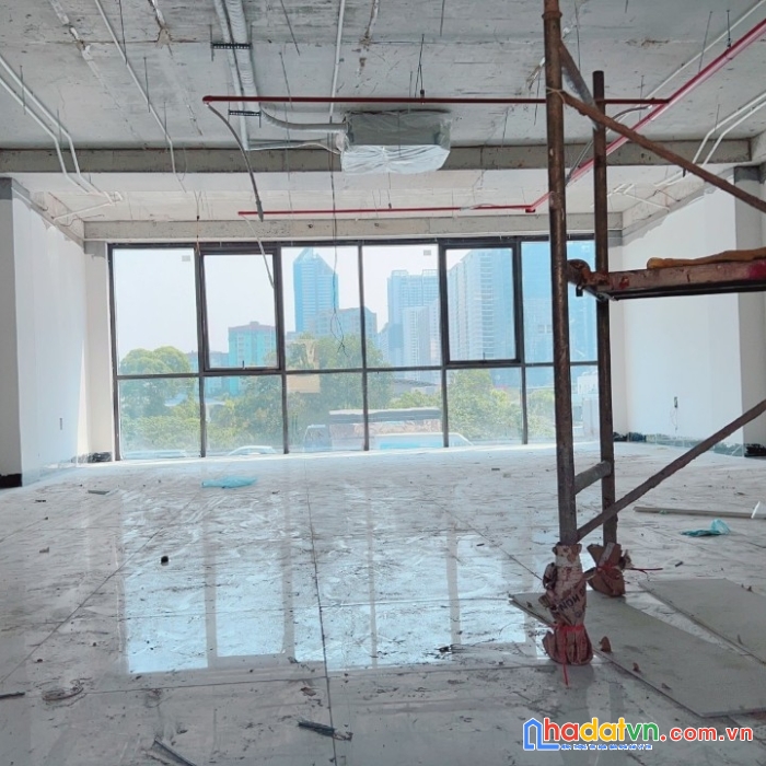 Bán tòa nhà làm vp khuất duy tiến 100m2 x 9 tầng 50 tỷ thang máy