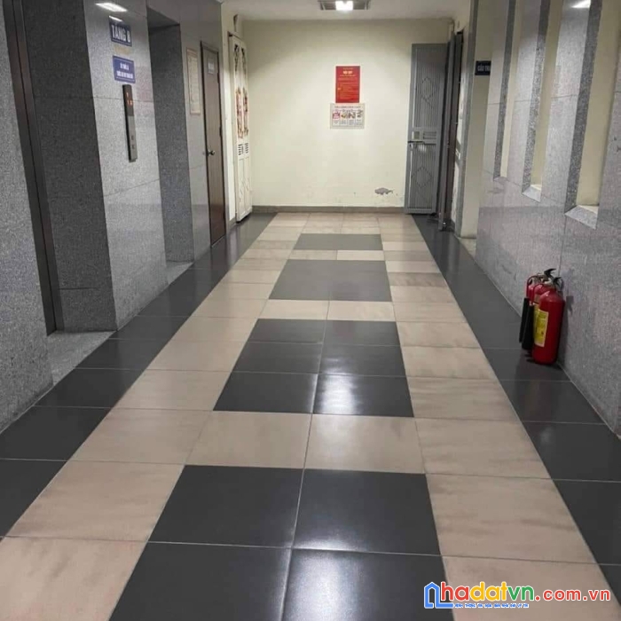 Chung cư phố nguyễn chí thanh - lô góc sáng thoáng – chủ tặng hết nội thất xịn
