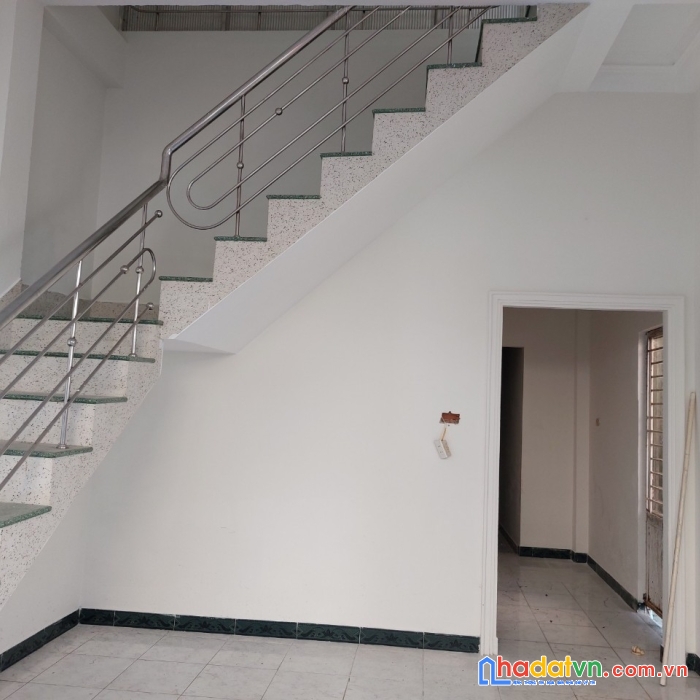 Bán nhà kiệt 3m, sơn trà. gần biển mỹ khê. 2 lầu. 80m2, 3pn. giá 3.4tỷ.