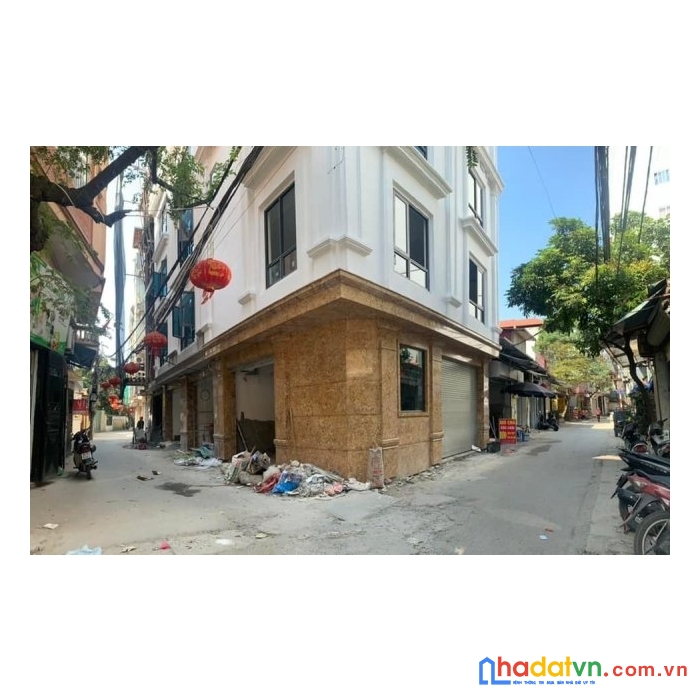 Chỉ 10.5 tỷ, lô góc, 2 mặt ô tô tránh, hoàng quốc việt, cách phố 10m, 60*5, kd vp, spa, ở