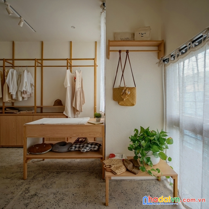 Bán nhà mặt phố hoàng ngân, kinh doanh, mới đẹp long lanh, 50m2 * 5t, mt 5m, giá hơn 9 tỷ.