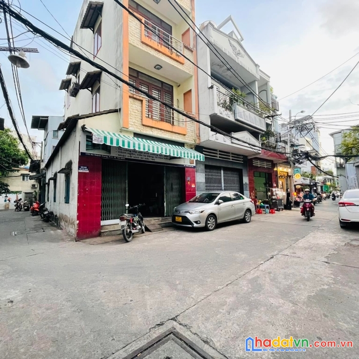 Tân bình - hiếm - nhà đẹp - ngang 4 -5 tầng có gara