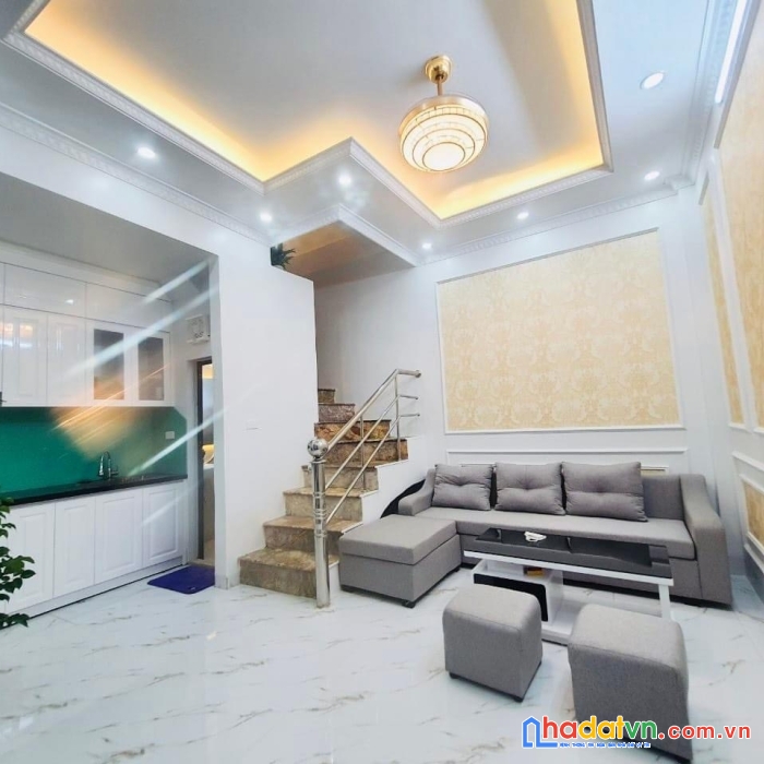 Bán nhà ngõ văn hương, 3 ngủ, dt 25m2 x 4t x mt 4.8m, chỉ 2.75 tỷ đống đa