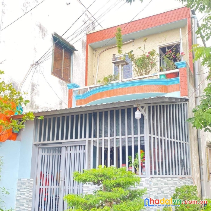 Bán nhà một xẹt hương lộ 2- hxh- 40m 1 lầu-3 pn shr chính chủ chỉ 3.1 tỷ.