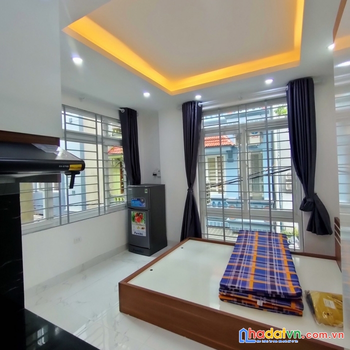 Nhà đẹp, ba đình ngõ 639 hoàng hoa thám, 55m, 5t, 7mmt. lô góc, ở luôn. giá chỉ 6,9 tỷ
